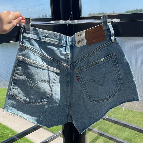 LEVI’S  501® ORIGINAL FIT HIGH RISE WOMEN'S SHORTS - Picture 6 of 6